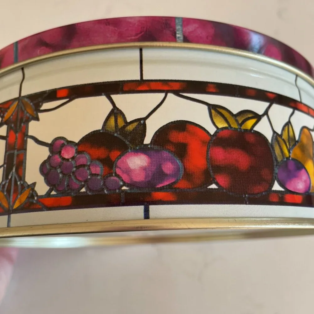 Large Cookie Candy Tin Vintage 1990’s New